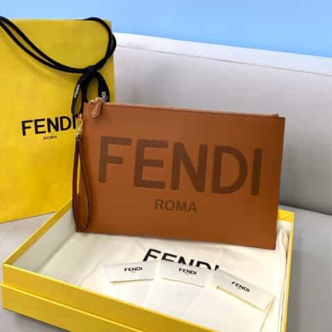 FENDI芬迪小牛皮logo扁平手拿包8370L 8370S