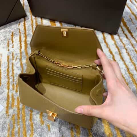 Bottega Veneta葆蝶家 Mini Angle Bag小猪包 608798芥末色