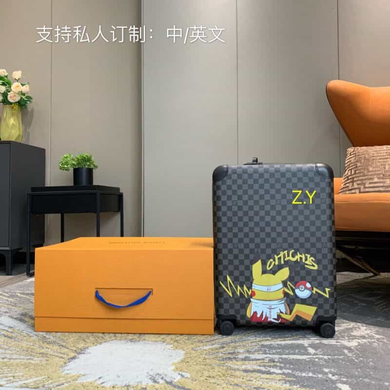 LV路易威登皮卡丘可来图案定制Horizon 55 厘米四轮拉杆箱