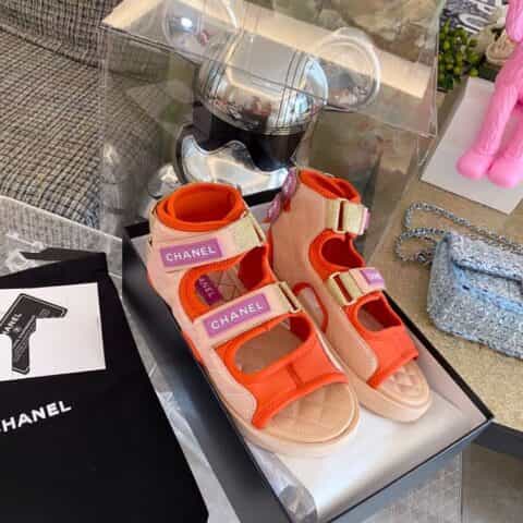 Chanel香奈儿 ????早春新品 魔术贴 凉鞋