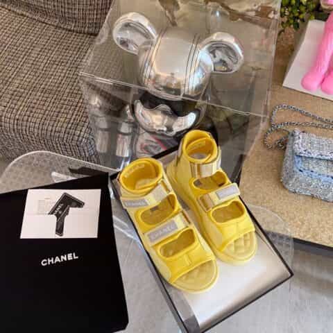 Chanel香奈儿 ????早春新品 魔术贴 凉鞋