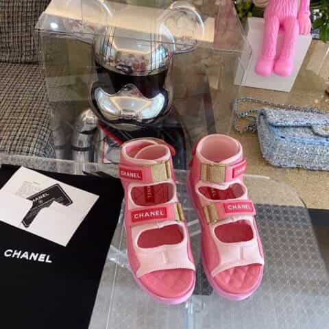 Chanel香奈儿 ????早春新品 魔术贴 凉鞋