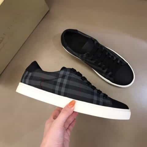 Burberry巴宝莉 B家经典格纹男士低帮休闲鞋