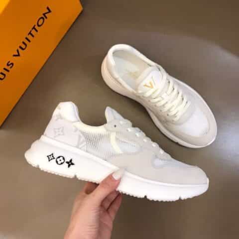 LV/路易威登 牛皮拼接透气网面新品男士高端休闲运动鞋