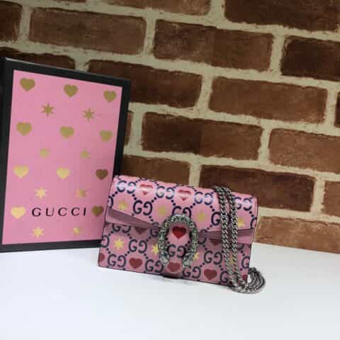 GUCCI古驰粉红皮爱心图案单肩斜挎包476432