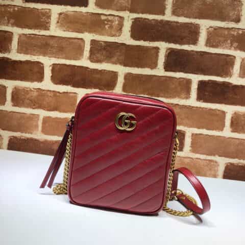 GUCCI古驰GG Marmont系列绗缝皮革迷你肩背包550155