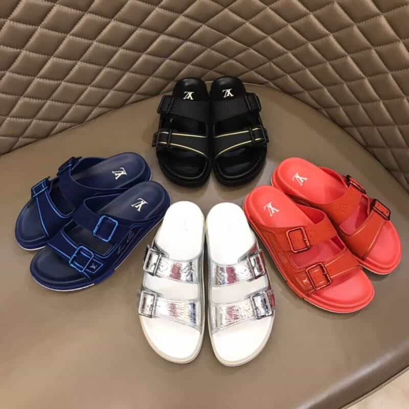 LV/路易威登 哑光黑色头层小牛皮材质奢品Trainer 凉拖鞋