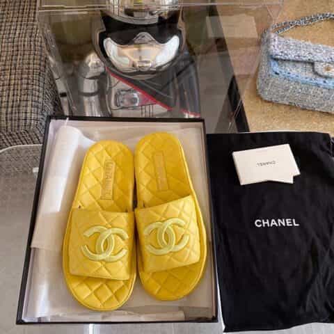 CHANEL香奈儿 𝟐𝟎𝟐𝟏春夏新品 菱格蜜儿拖鞋