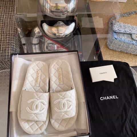 CHANEL香奈儿 𝟐𝟎𝟐𝟏春夏新品 菱格蜜儿拖鞋