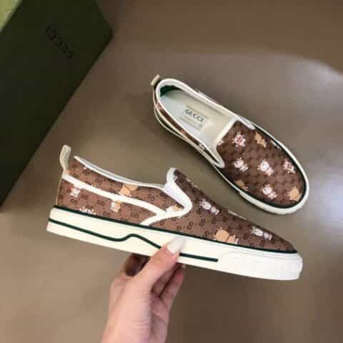 GUCCI古驰 G家 Tennis 1977系列,情侣GG运动帆布鞋