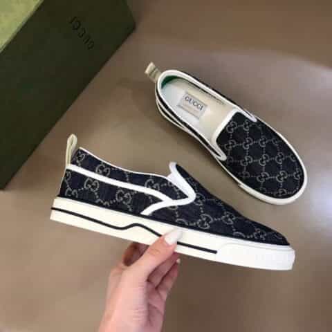GUCCI古驰 G家 Tennis 1977系列,情侣GG运动帆布鞋