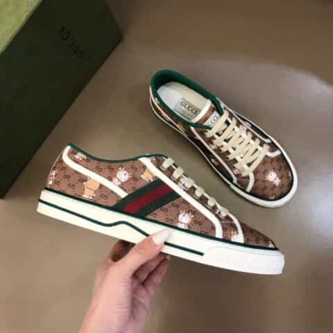 GUCCI古驰 G家 Tennis 1977系列,情侣GG运动帆布鞋