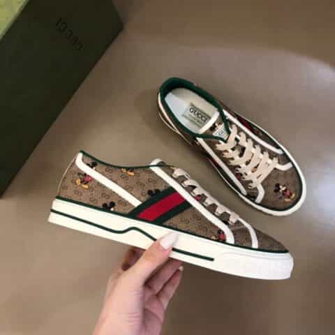 GUCCI古驰 G家 Tennis 1977系列,情侣GG运动帆布鞋