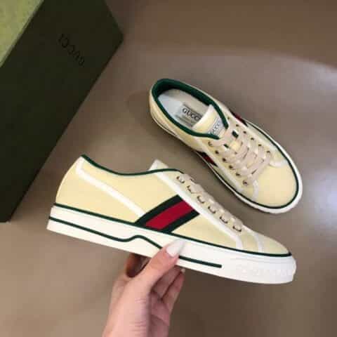 GUCCI古驰 G家 Tennis 1977系列,情侣GG运动帆布鞋