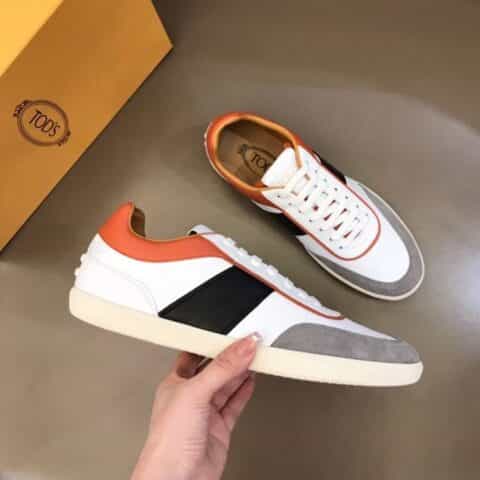 TODS 进口头层牛皮制成顶级原单男士休闲鞋