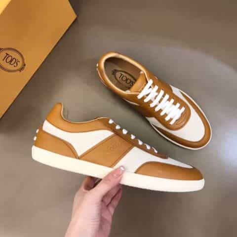 TODS 进口头层牛皮制成顶级原单男士休闲鞋