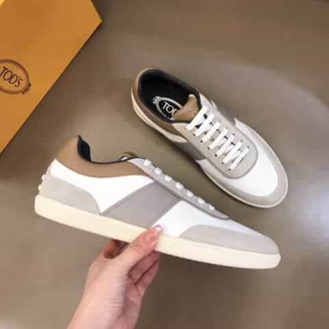 TODS 进口头层牛皮制成顶级原单男士休闲鞋
