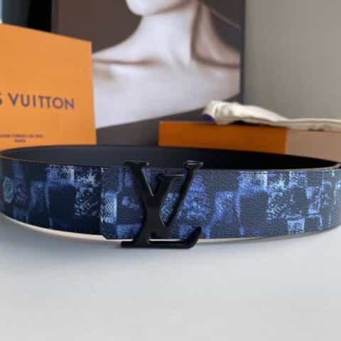 LV/路易威登   LV标志交织字母图案INTIALES双面腰带40mm