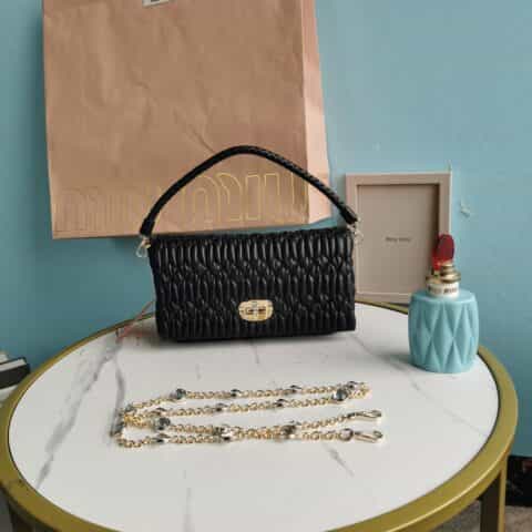 MIUMIU缪缪Cloquet进口小羊皮钻石链条包5BD417
