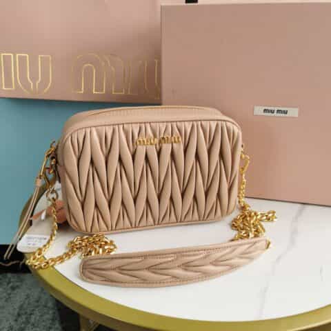 MIUMIU缪缪Matelasse进口小羊皮链条肩背包5BH118B