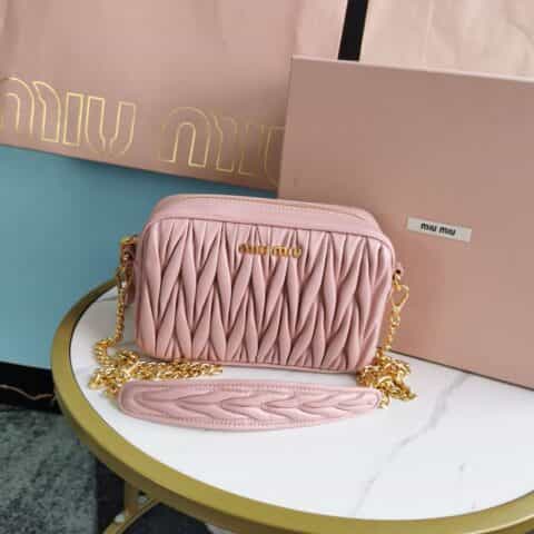 MIUMIU缪缪Matelasse进口小羊皮链条肩背包5BH118B