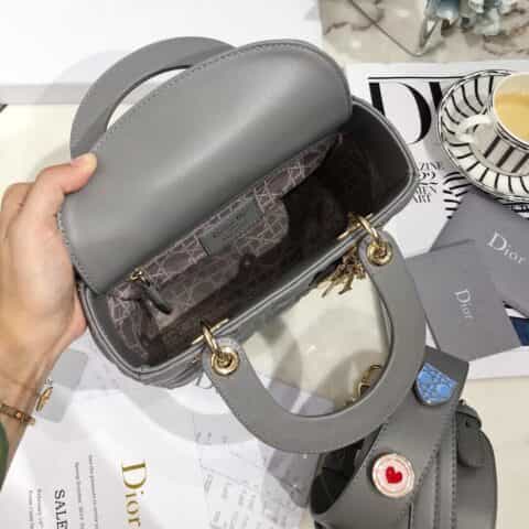 Dior My Lady徽章系列戴妃包 灰色