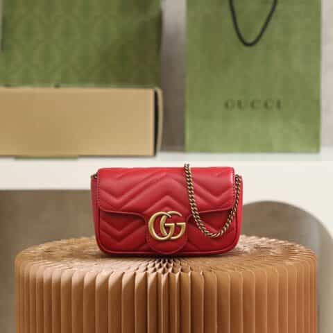 Gucci古奇Marmont绗缝super mini斜挎链条包‎476433红色