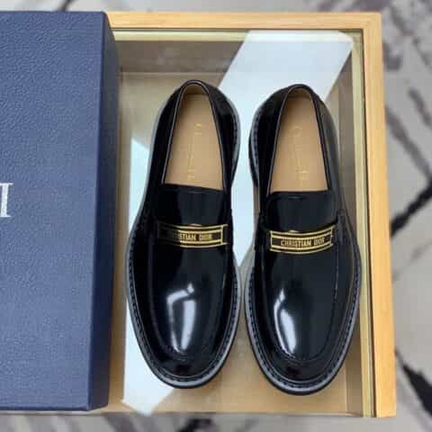 DIOR迪奥   黑色光滑牛皮革精心制作男士乐福鞋