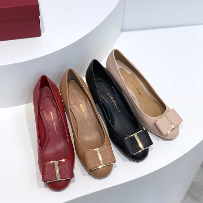 SF salvatore Ferraga*o 菲拉*慕全新vara超大蝴蝶结圆头梅花跟高跟鞋