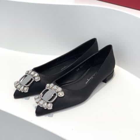 SF salvatore Ferraga*o 菲拉*慕全新钻扣尖头平底单鞋