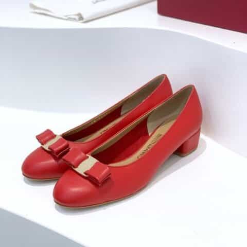 SF salvatore Ferraga*o 菲拉格*慕Vara蝴蝶结经典款半内里中跟单鞋
