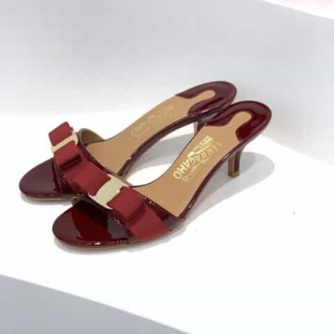 SF salvatore Ferraga*o 菲拉*慕经典款细跟拖鞋高跟凉拖