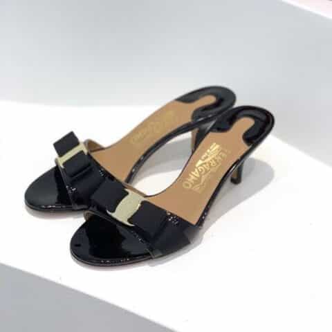 SF salvatore Ferraga*o 菲拉*慕经典款细跟拖鞋高跟凉拖