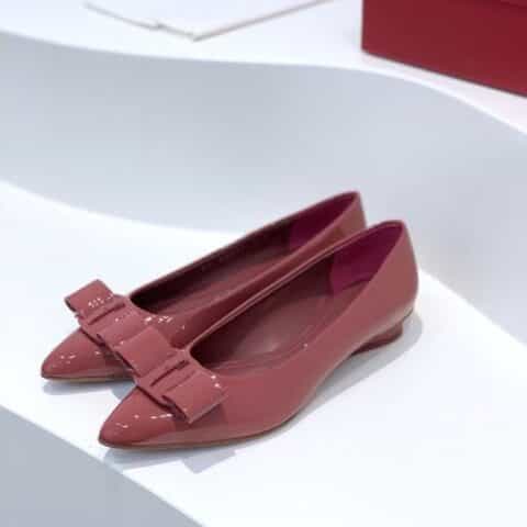 SF salvatore Ferraga*o  菲拉*慕最新糖果色走秀款尖头浅口Viva芭蕾舞鞋