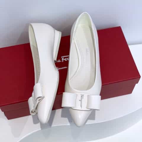 SF salvatore Ferraga*o 菲拉*慕最新糖果色走秀款尖头浅口Viva芭蕾舞鞋