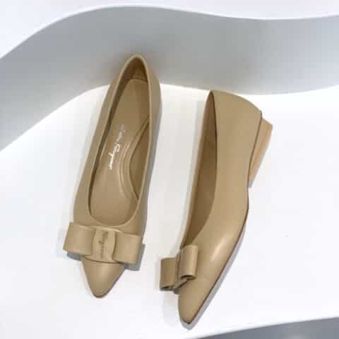 SF salvatore Ferraga*o 菲拉*慕最新糖果色走秀款尖头浅口Viva芭蕾舞鞋