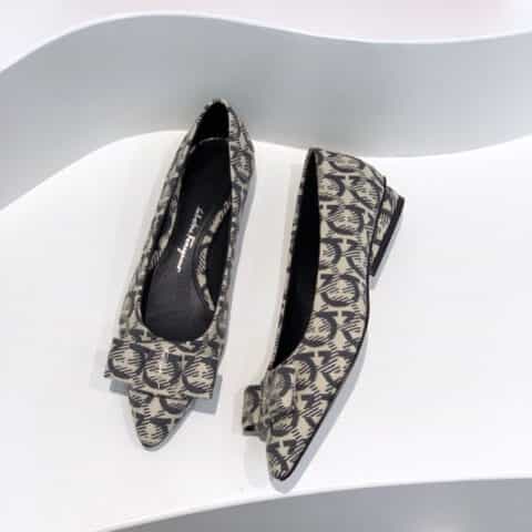 SF salvatore Ferraga*o 菲拉*慕最新糖果色走秀款尖头浅口Viva芭蕾舞鞋