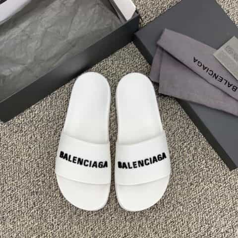 BALENCIAGA巴黎世家 采用字母印花橡胶情侣沙滩拖鞋