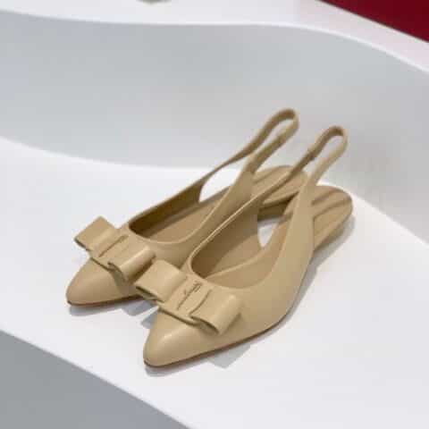 SF salvatore Ferraga*o 菲拉*慕2021新款viva系列后空露跟粗跟凉鞋