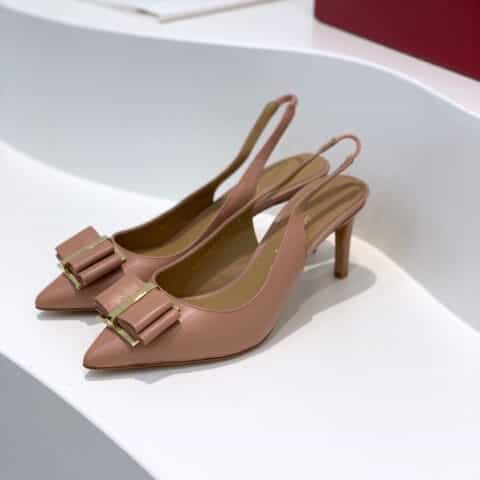 SF salvatore Ferraga*o 菲拉*慕最新款尖头叠层蝴蝶结中跟细跟后空凉鞋