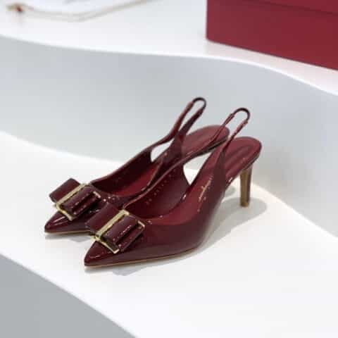 SF salvatore Ferraga*o 菲拉*慕最新款尖头叠层蝴蝶结中跟细跟后空凉鞋