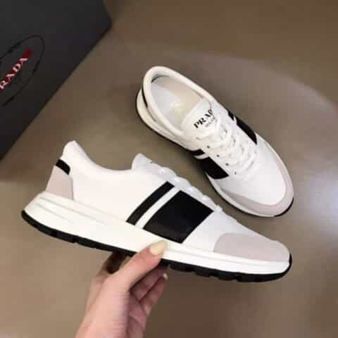 PRADA/普拉达 进口小牛皮搭配透气网布面男士运动系列