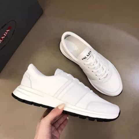 PRADA/普拉达 进口小牛皮搭配透气网布面男士运动系列