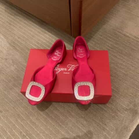 Roger Vivier RV 经典中空Chips水钻单鞋
