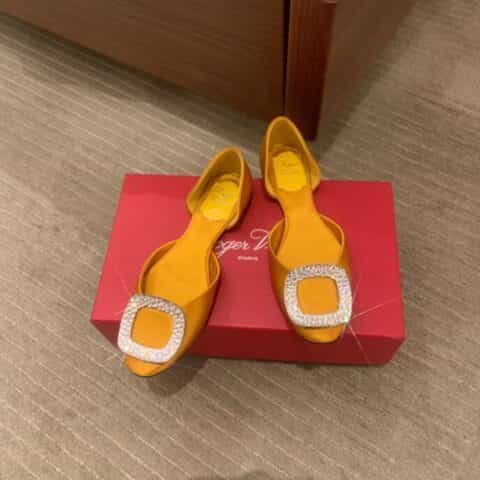 Roger Vivier RV 经典中空Chips水钻单鞋