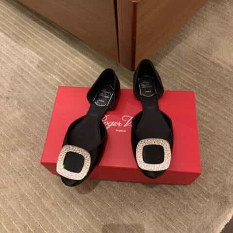 Roger Vivier RV 经典中空Chips水钻单鞋