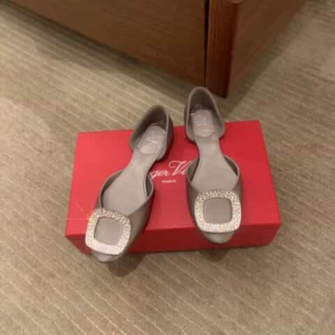 Roger Vivier RV 经典中空Chips水钻单鞋