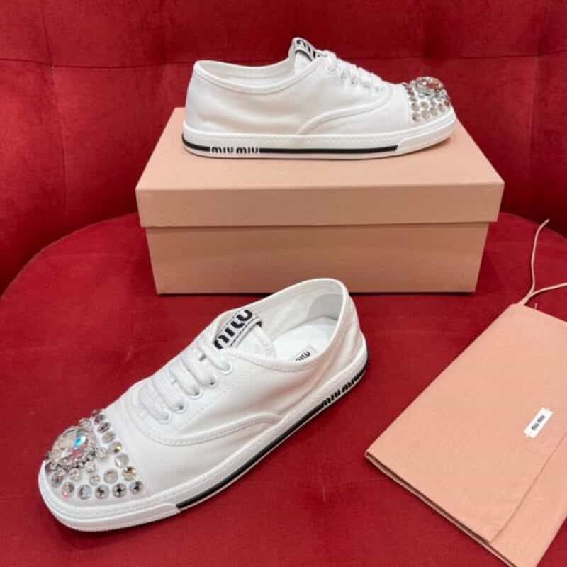 MIUMIU缪缪 同ZP一样的捷克水钻帆布鞋