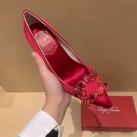 Roger Vivier 意大利真皮大底钻扣真丝 10cm高跟鞋