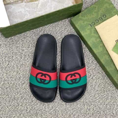 GUCCI古驰 采用饰有橡胶印花情侣款凉鞋
